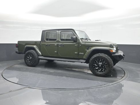 Used 2022 Jeep Gladiator Overland w/ Popular Equipment Package AWD/4WD image 11