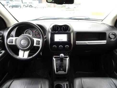 Used 2017 Jeep Compass High Altitude image 16