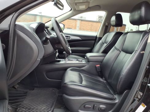 Used 2020 Nissan Pathfinder SL AWD/4WD image 17