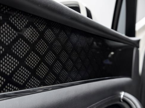 Used 2020 Bentley Bentayga Design Series image 49