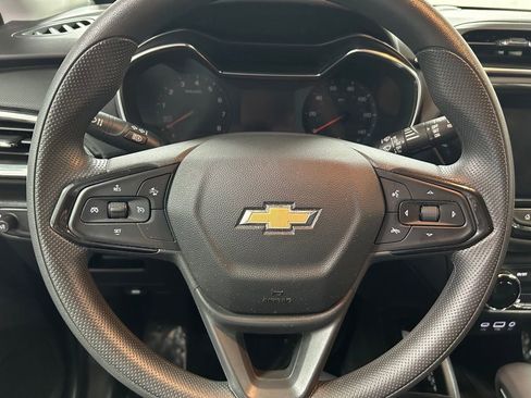 Used 2023 Chevrolet TrailBlazer LT w/ Convenience Package image 18