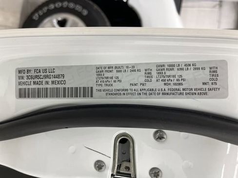 Used 2024 RAM 2500 Tradesman w/ Chrome Appearance Group image 39