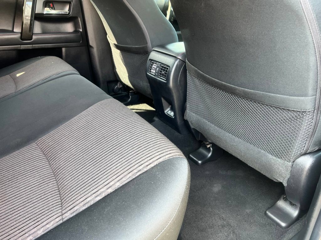 Used 2021 Toyota 4Runner TRD Off-Road AWD/4WD image 19