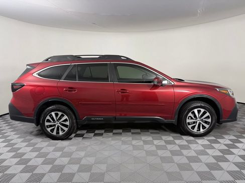 Used 2021 Subaru Outback Premium AWD/4WD image 9
