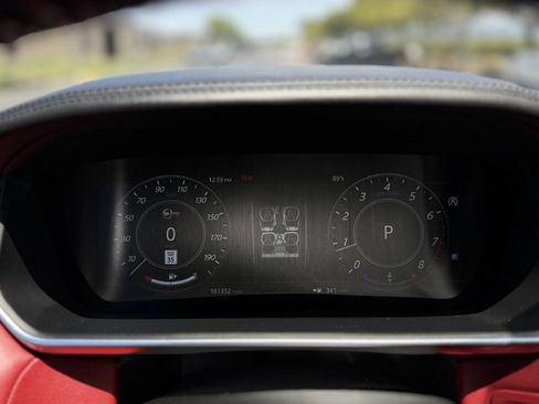 Used 2018 Land Rover Range Rover Sport SVR AWD/4WD image 18
