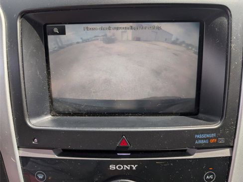 Used 2015 Ford Explorer Sport w/ Equipment Group 401A image 17