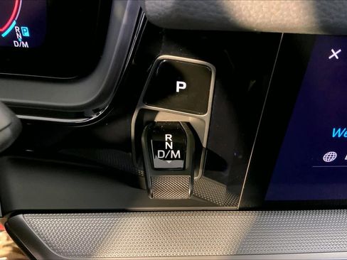 Used 2025 Porsche Cayenne image 17