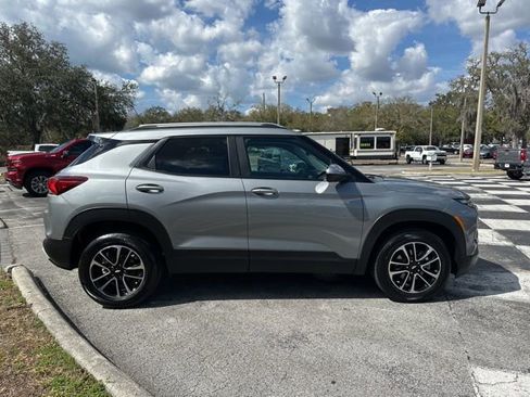 Used 2025 Chevrolet TrailBlazer LT image 44
