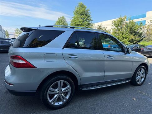 Used 2012 Mercedes-Benz ML 350 BlueTEC 4MATIC image 18