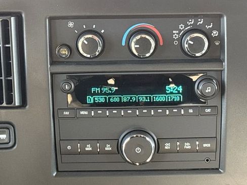 New 2025 GMC Savana 2500 Extended w/ Driver Convenience Package RWD image 15