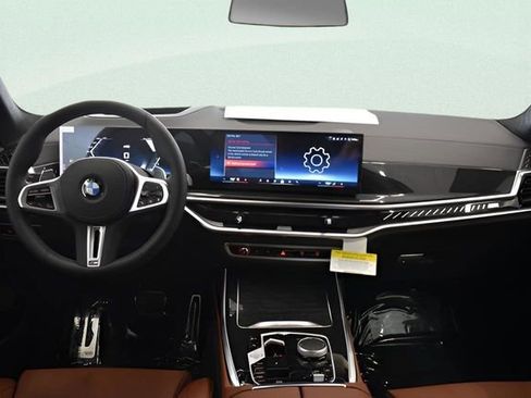 Used 2026 BMW X7 M60i AWD/4WD image 5