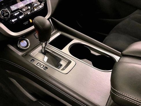 Used 2021 Nissan Murano S image 16