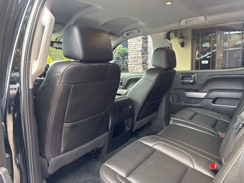 Used 2018 Chevrolet Silverado 1500 LTZ Z71 w/ Redline Edition AWD/4WD image 10
