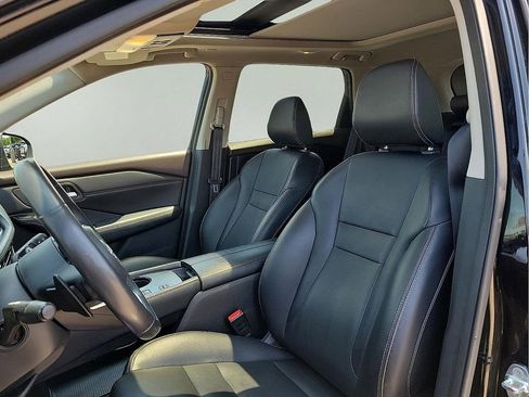 Used 2022 Nissan Rogue SL w/ SL Premium Package FWD image 11