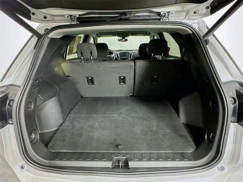 Used 2018 Chevrolet Equinox LT image 24