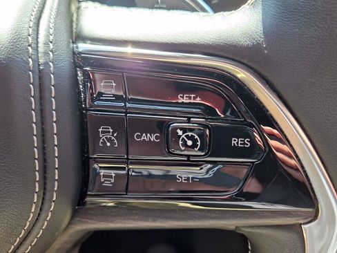Certified 2021 Jeep Grand Cherokee L Overland w/ Luxury Tech Group IV AWD/4WD image 34