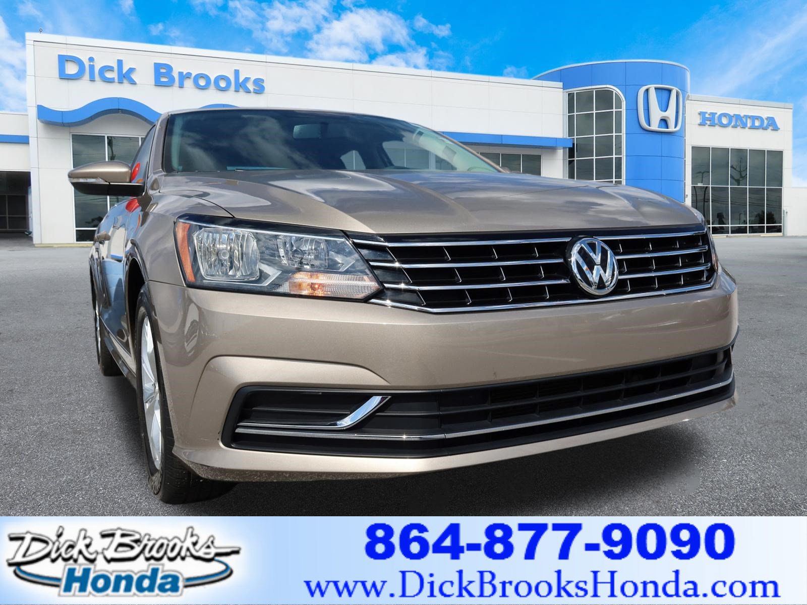 Used 2016 Volkswagen Passat 1.8T S FWD image 1