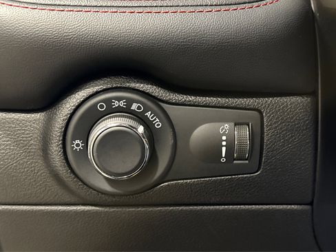 Used 2024 Dodge Durango GT image 21