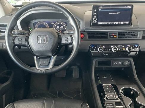 Used 2023 Honda Pilot Elite image 12