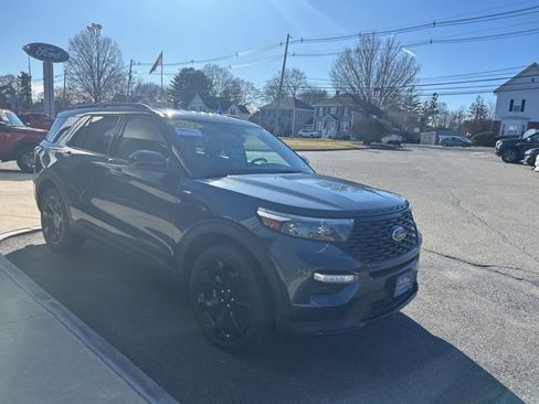 Certified 2024 Ford Explorer ST-Line w/ Class IV Trailer Tow Package AWD/4WD image 4