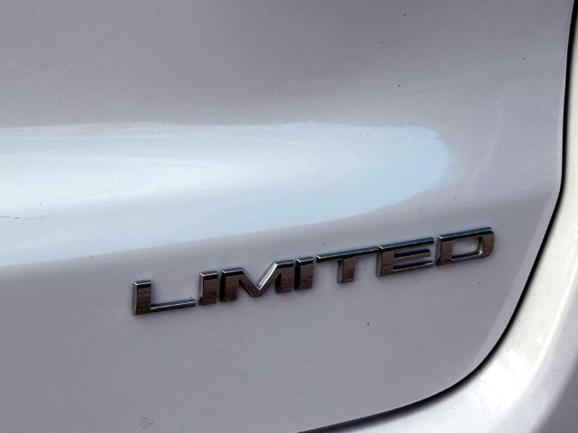 Certified 2020 Jeep Compass Limited AWD/4WD image 11