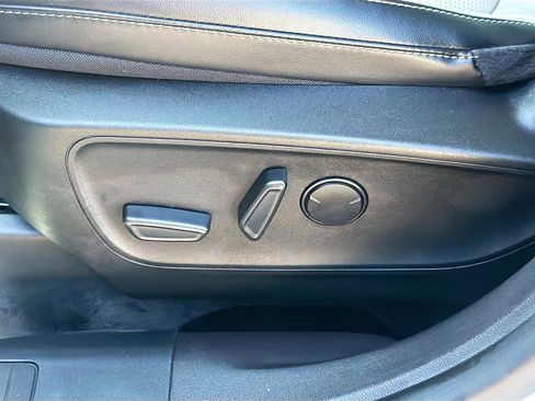 Used 2023 Ford Escape Platinum image 22