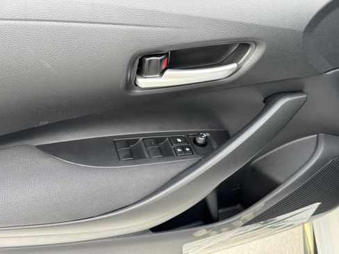 New 2026 Toyota Corolla SE w/ SE Package FWD image 18