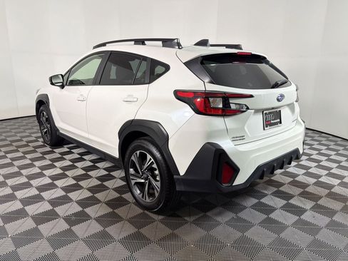Used 2025 Subaru Crosstrek 2.0i Premium AWD/4WD image 3