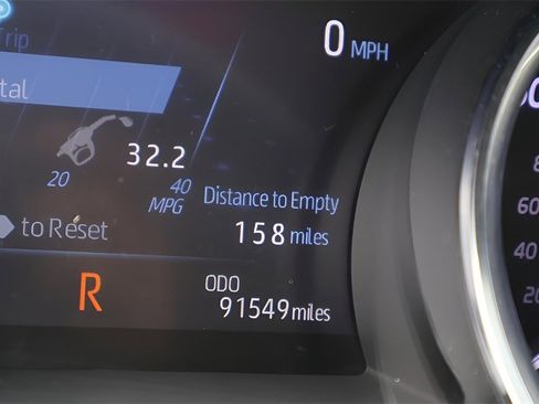 Certified 2020 Toyota Camry SE image 24