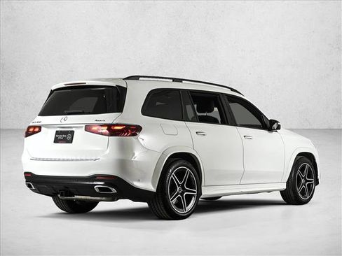 Certified 2025 Mercedes-Benz GLS 450 4MATIC image 5