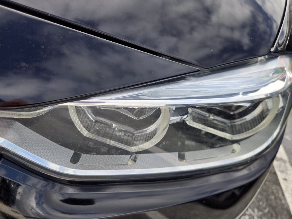 Used 2017 BMW 320i Sedan RWD image 9