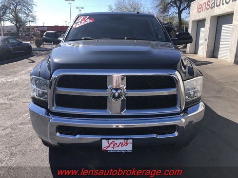 Used 2018 RAM 2500 Tradesman w/ Chrome Appearance Group image 3