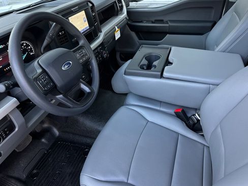 New 2026 Ford F250 XL w/ XL Chrome Package image 9