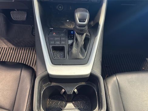 Used 2020 Toyota RAV4 XLE Premium AWD/4WD image 23