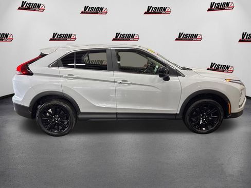 Used 2024 Mitsubishi Eclipse Cross LE AWD/4WD image 4
