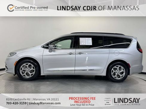 Used 2022 Chrysler Pacifica Limited FWD image 6