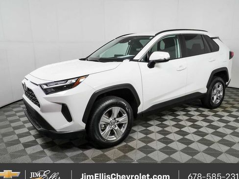 Used 2025 Toyota RAV4 XLE FWD image 2