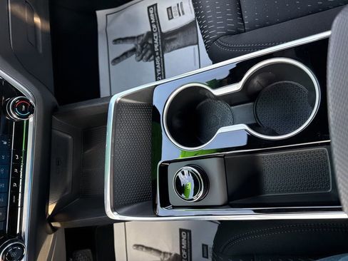 New 2026 Chevrolet Equinox LT image 24