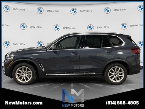 Certified 2022 BMW X5 xDrive40i w/ Premium Package AWD/4WD image 2