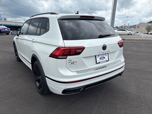 Used 2023 Volkswagen Tiguan SE R-Line FWD image 5