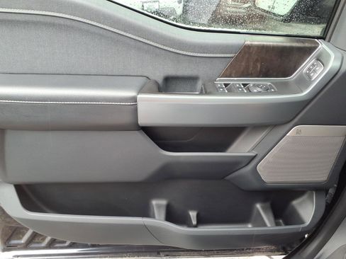 Used 2022 Ford F150 Lariat w/ Equipment Group 502A High image 23