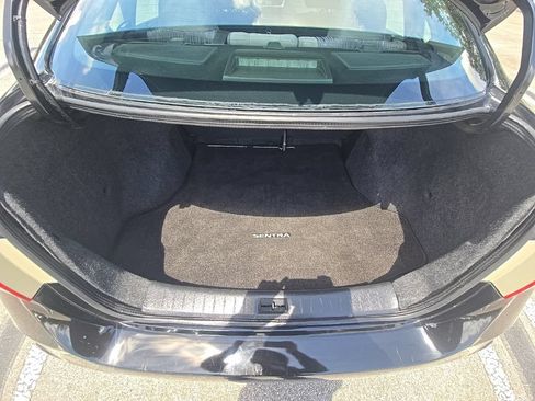 Used 2018 Nissan Sentra SV FWD image 31