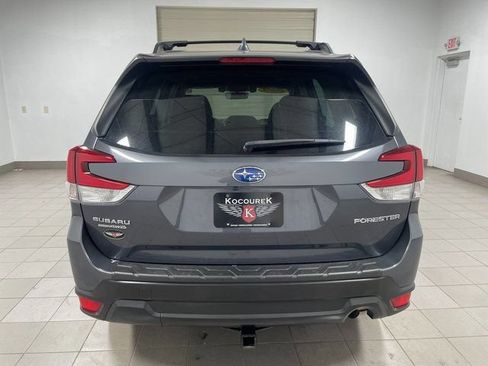 Used 2020 Subaru Forester Premium AWD/4WD image 7