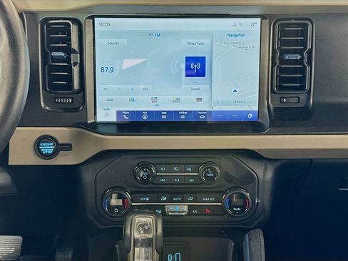 Used 2023 Ford Bronco Wildtrak AWD/4WD image 15