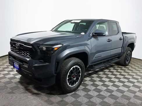 Certified 2024 Toyota Tacoma TRD Off-Road w/ TRD Off Road Upgrade Package AWD/4WD image 4