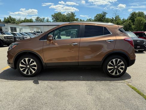 Used 2017 Buick Encore Premium AWD/4WD image 8