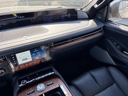 New 2026 Lincoln Navigator Black Label AWD/4WD image 15