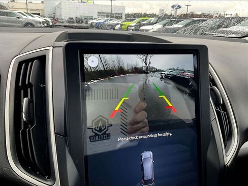 Used 2023 Ford Edge SEL AWD/4WD image 18