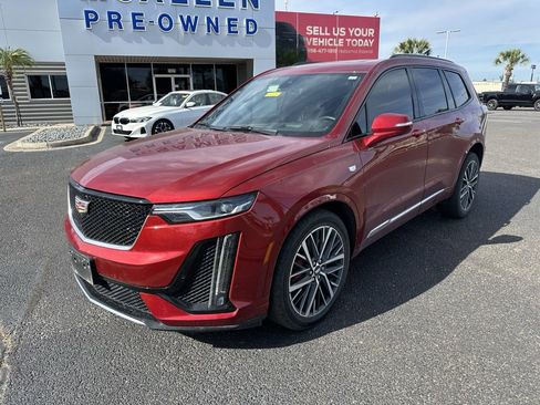 Used 2024 Cadillac XT6 Sport w/ Technology Package image 2