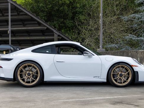 Used 2026 Porsche 911 GT3 RWD image 2